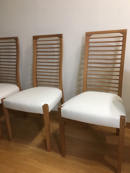 白い椅子の張り替え 江戸川区カーテン屋のブログ